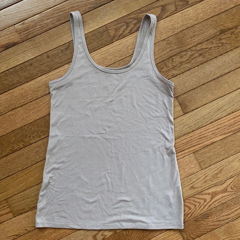 Fitted tan/nude tank top